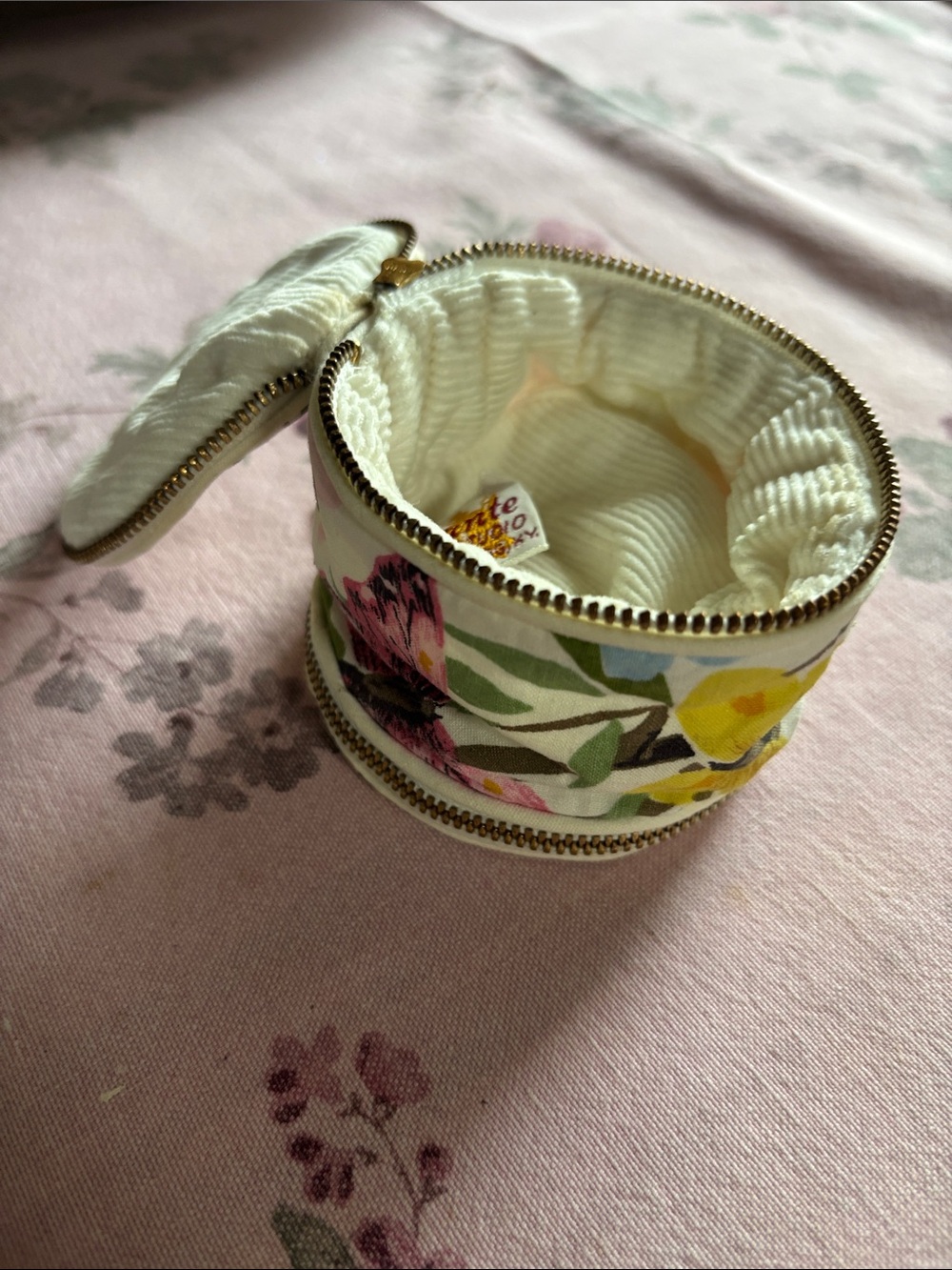 Garden Floral Convertible Women's Pouch Bag - White & Floral